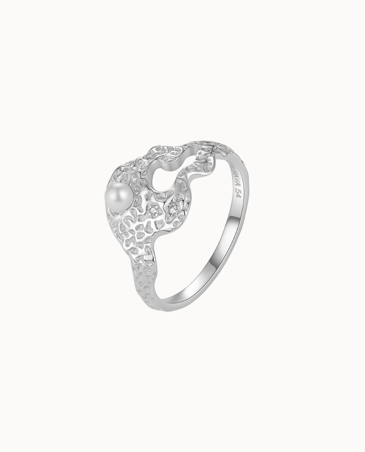 Adira Ring i 925 sterlingsølv – chunky statement ring med perler og sten