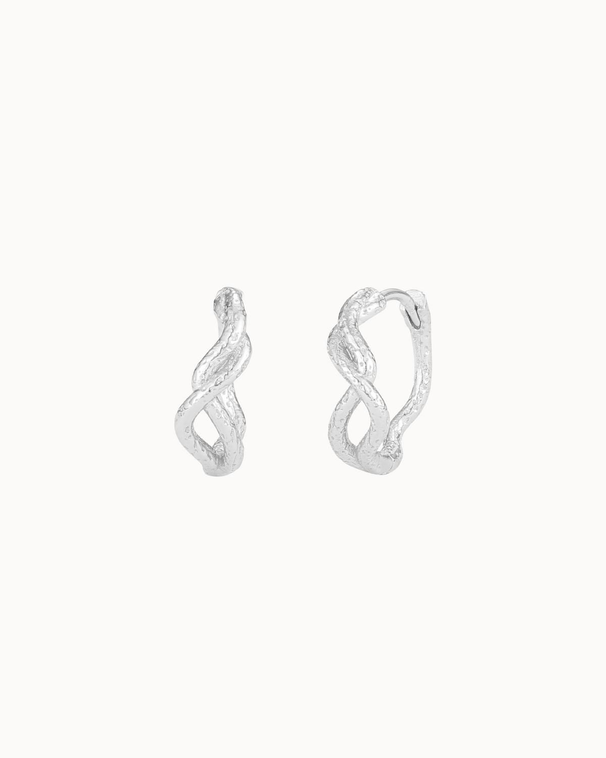 Ahi Ohrringe aus 925er Sterlingsilber mit gedrehtem, organischem Design
