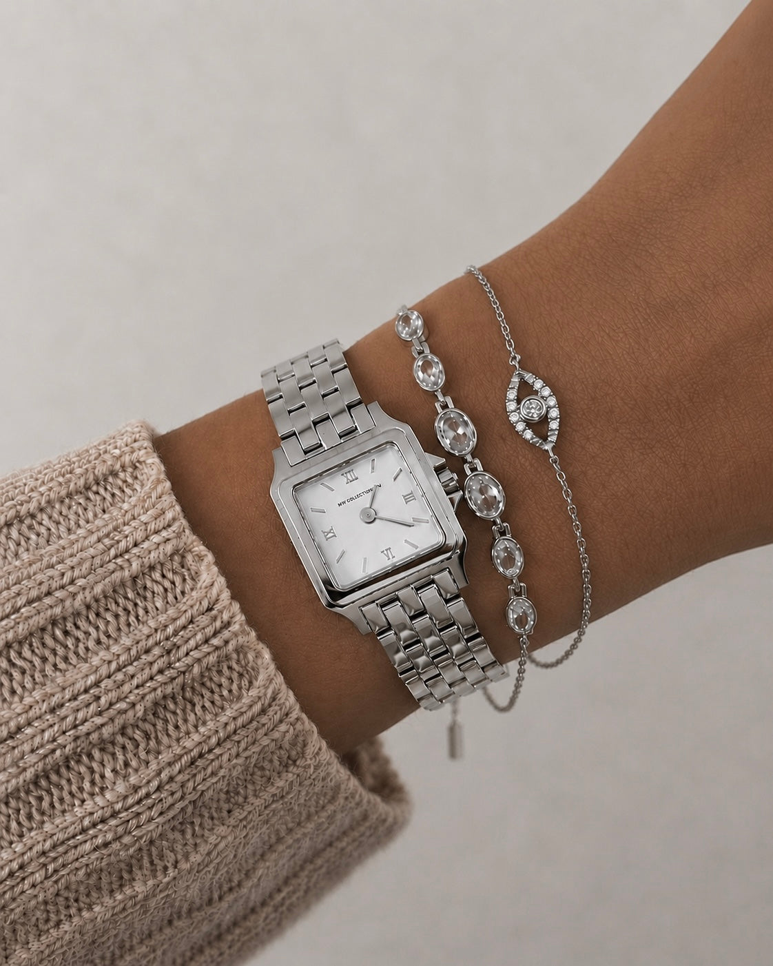 Akhen armbånd i sølv med ovale zirkoner fra Ancient kollektionen