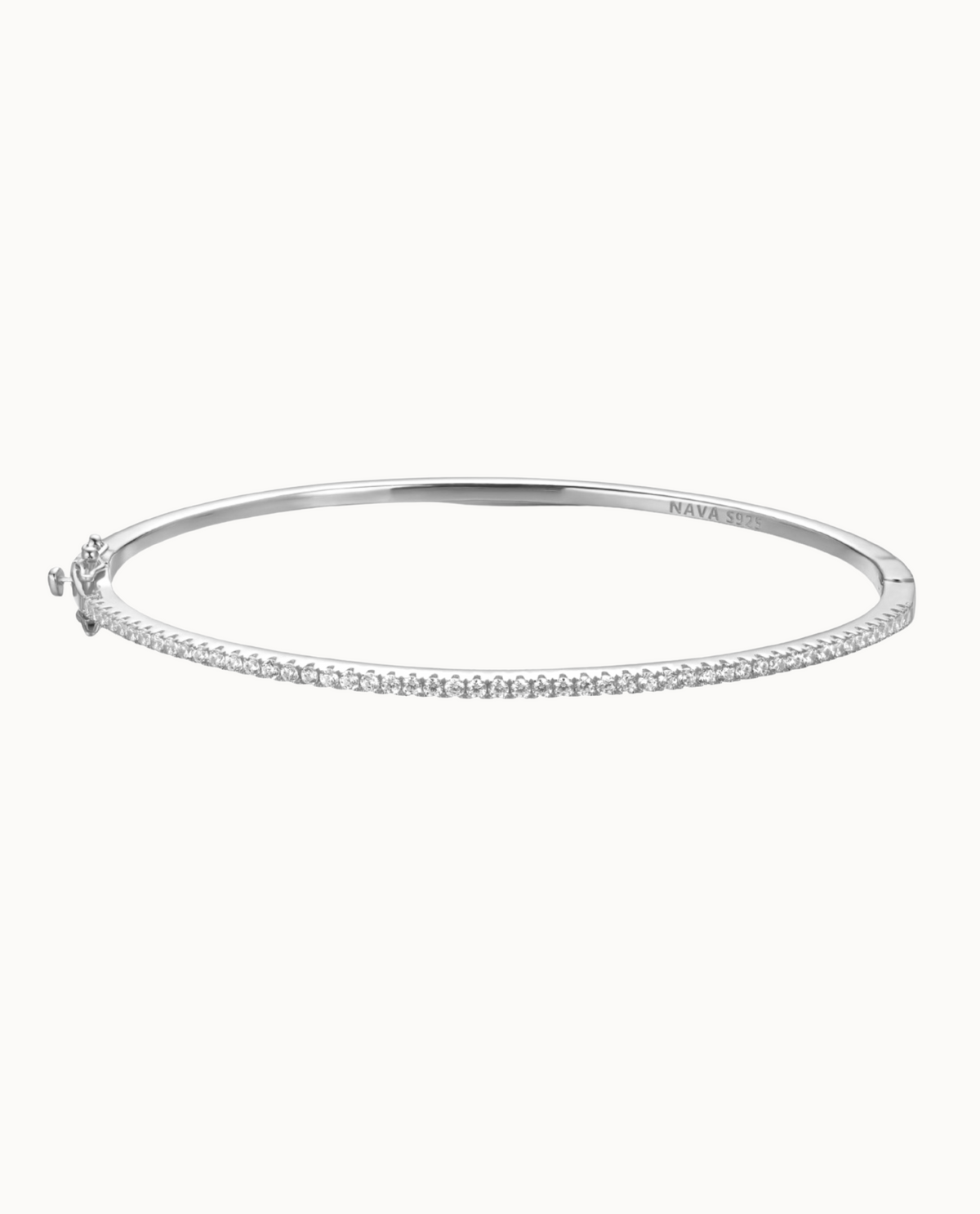 Alasia Bangle i 925 sterlingsølv – klassisk armbånd fyldt med klare zirkoner