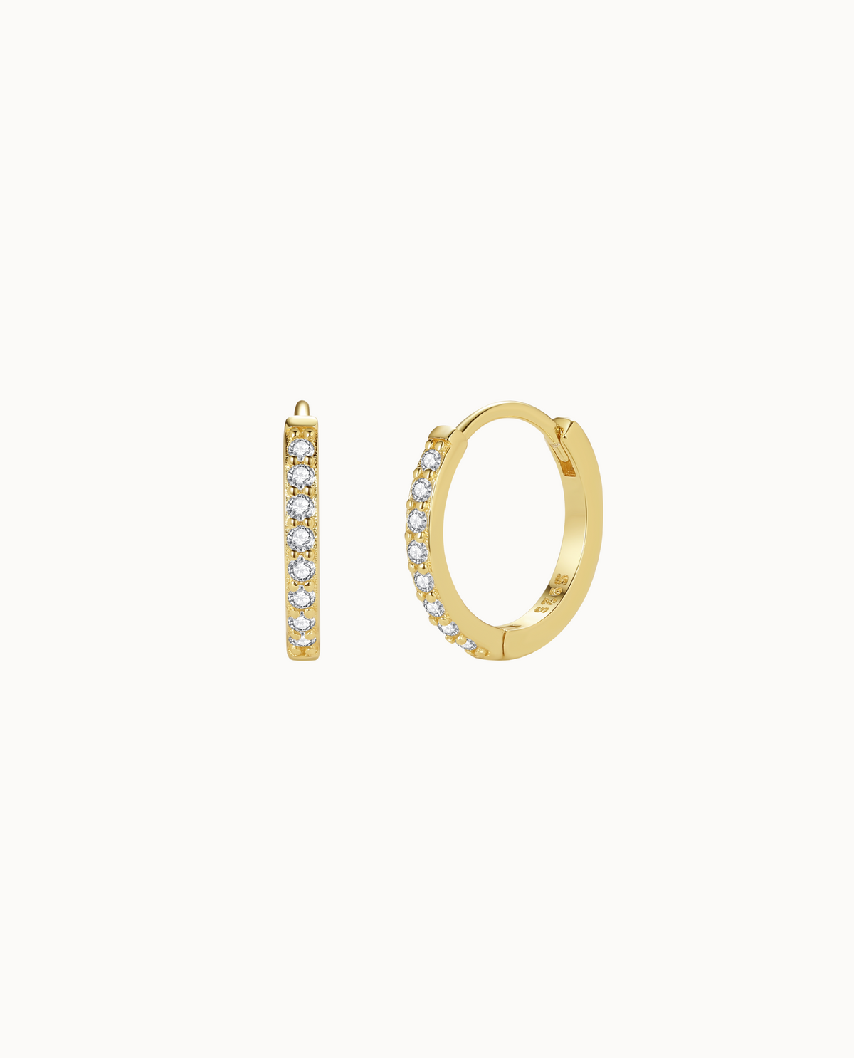 Aquila Earrings S i 18K forgyldt sterlingsølv – klassisk creol med zirkoner