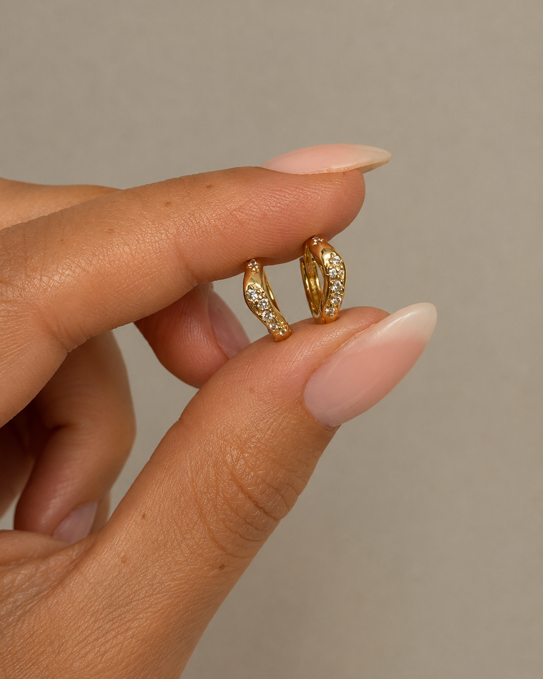 Ara Earrings in gold-plated silver – small hoops with clear cubic zirconia