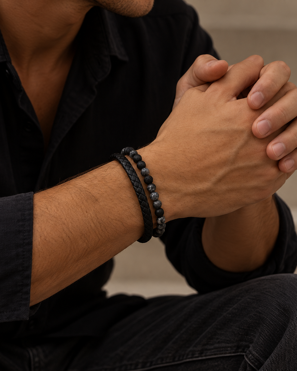 Double Ash men's bracelet with raw lava stone, leather and black clasp