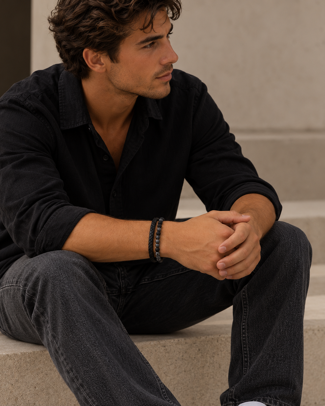 Detail of Ash men's bracelet with the raw texture of the lava stone