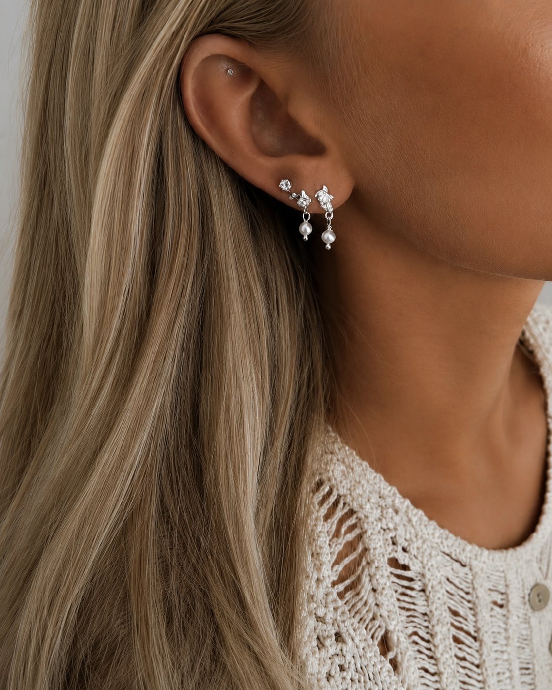 Avani Earrings i sølv – elegante ørestikker til hverdag
