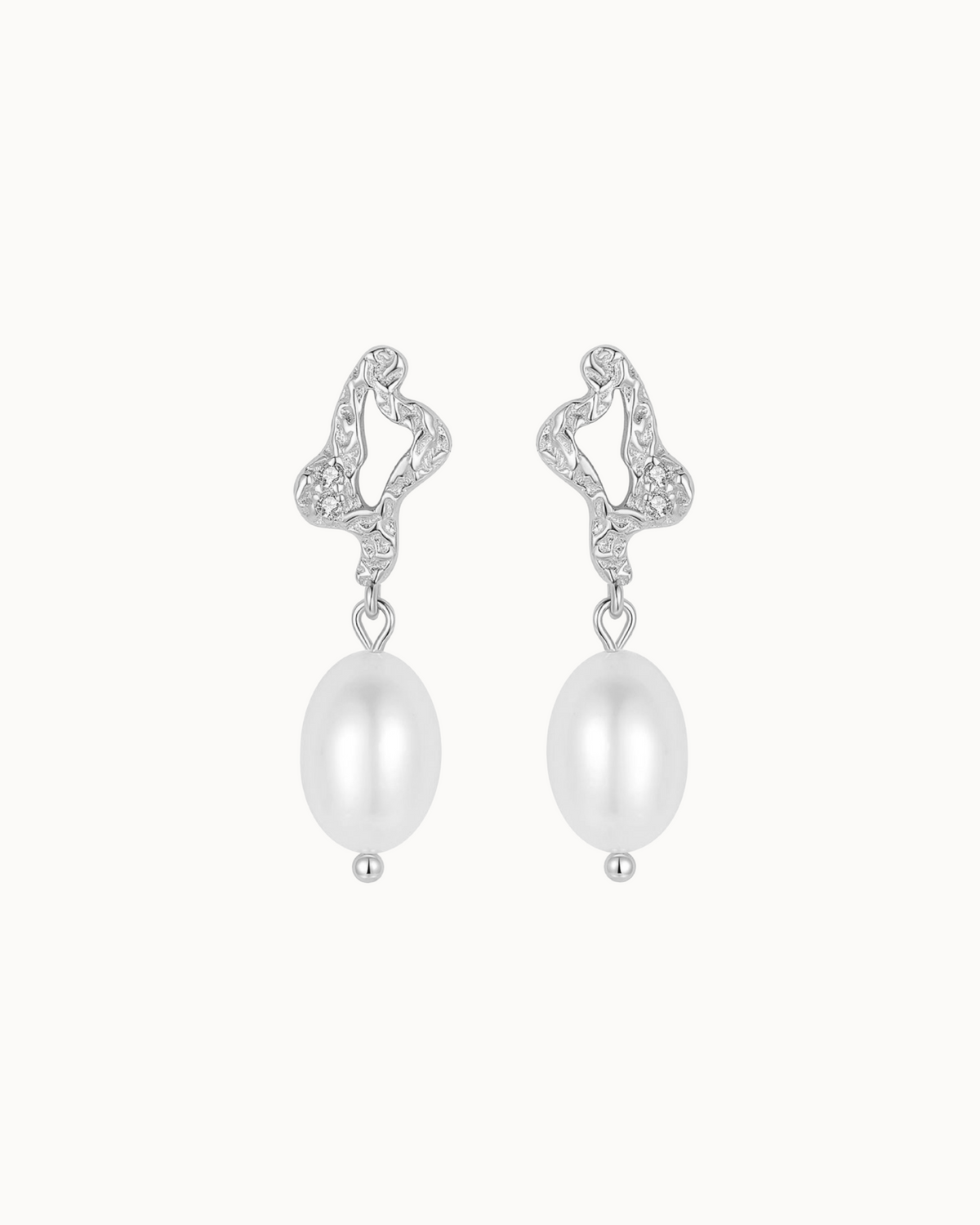 Bahiri Earrings aus 925er Sterlingsilber mit Süßwasserperle