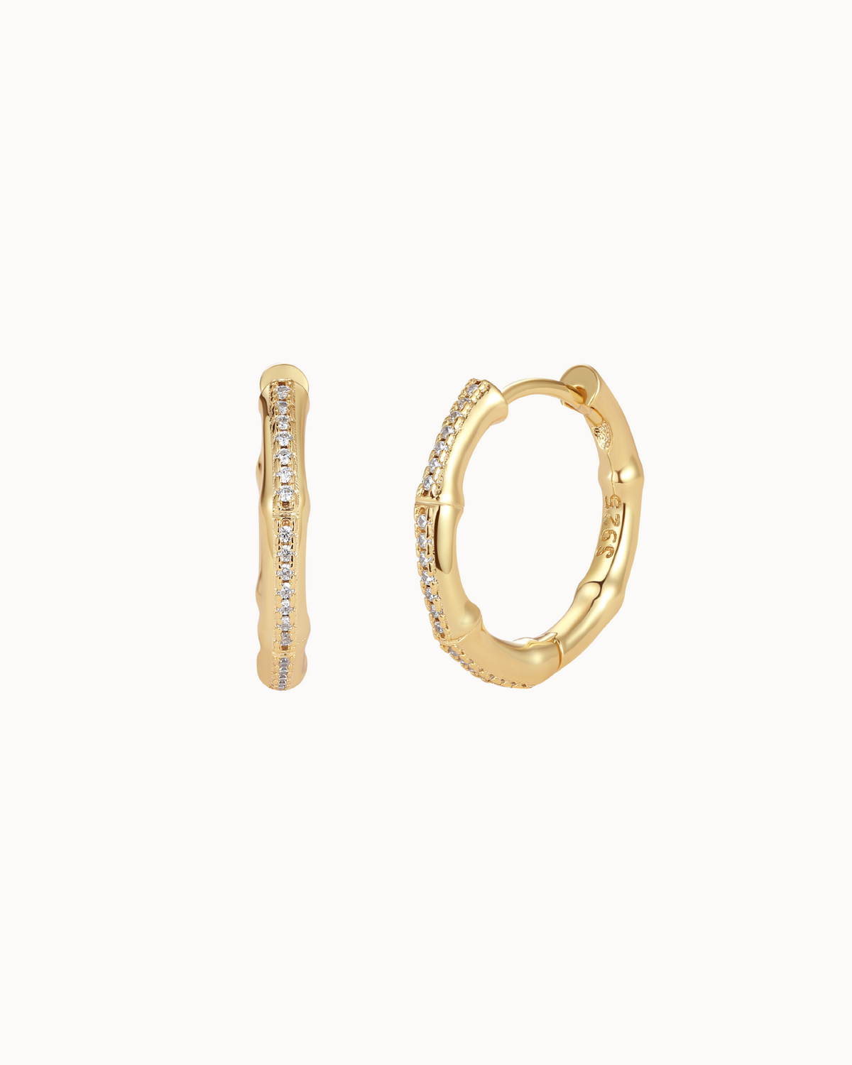 Bao Earrings aus 18K vergoldetem Sterlingsilber – Creolen mit Zirkonia