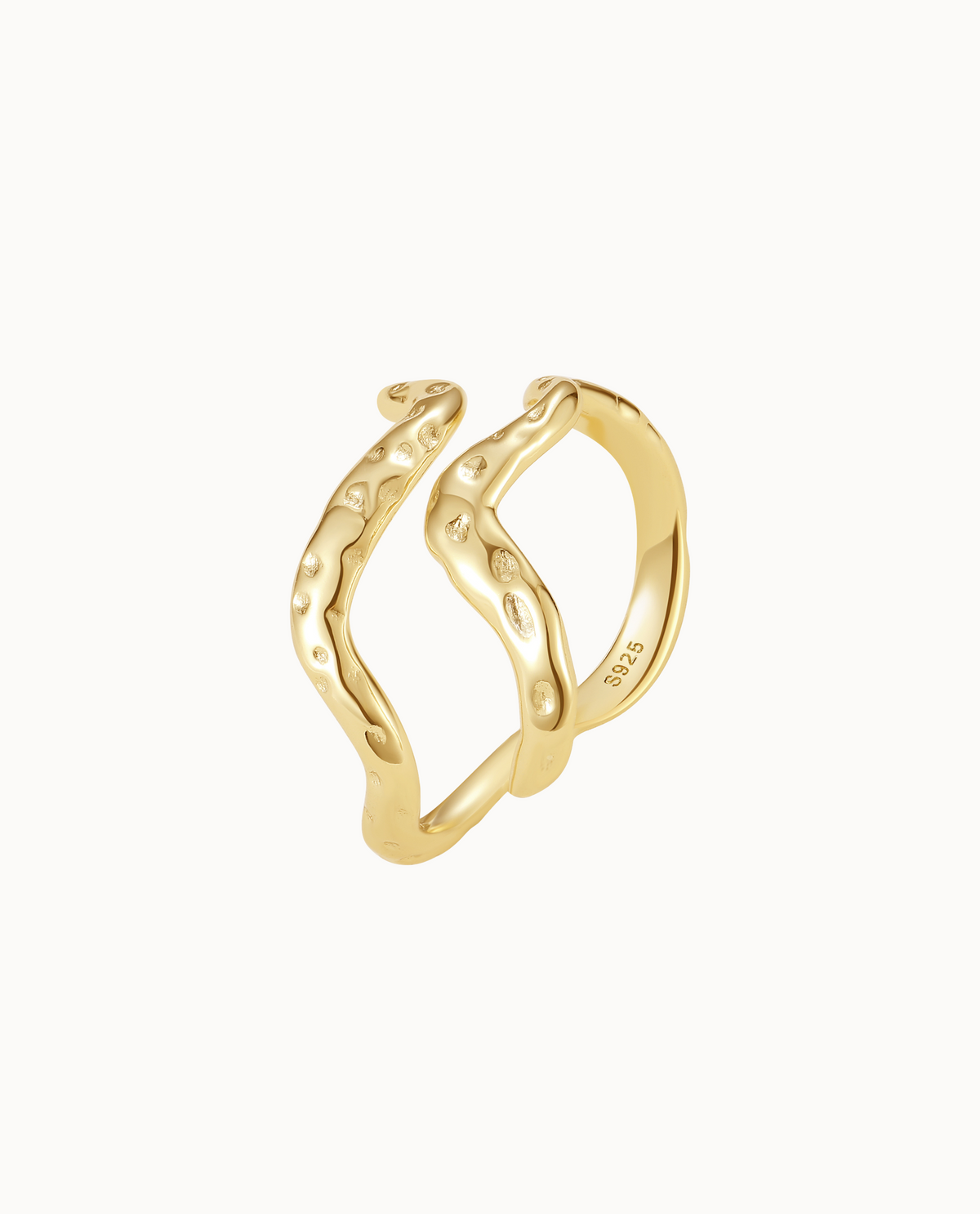 Caspian Ring aus 18K vergoldetem Sterlingsilber mit offener, welliger Form und organischer Oberfläche