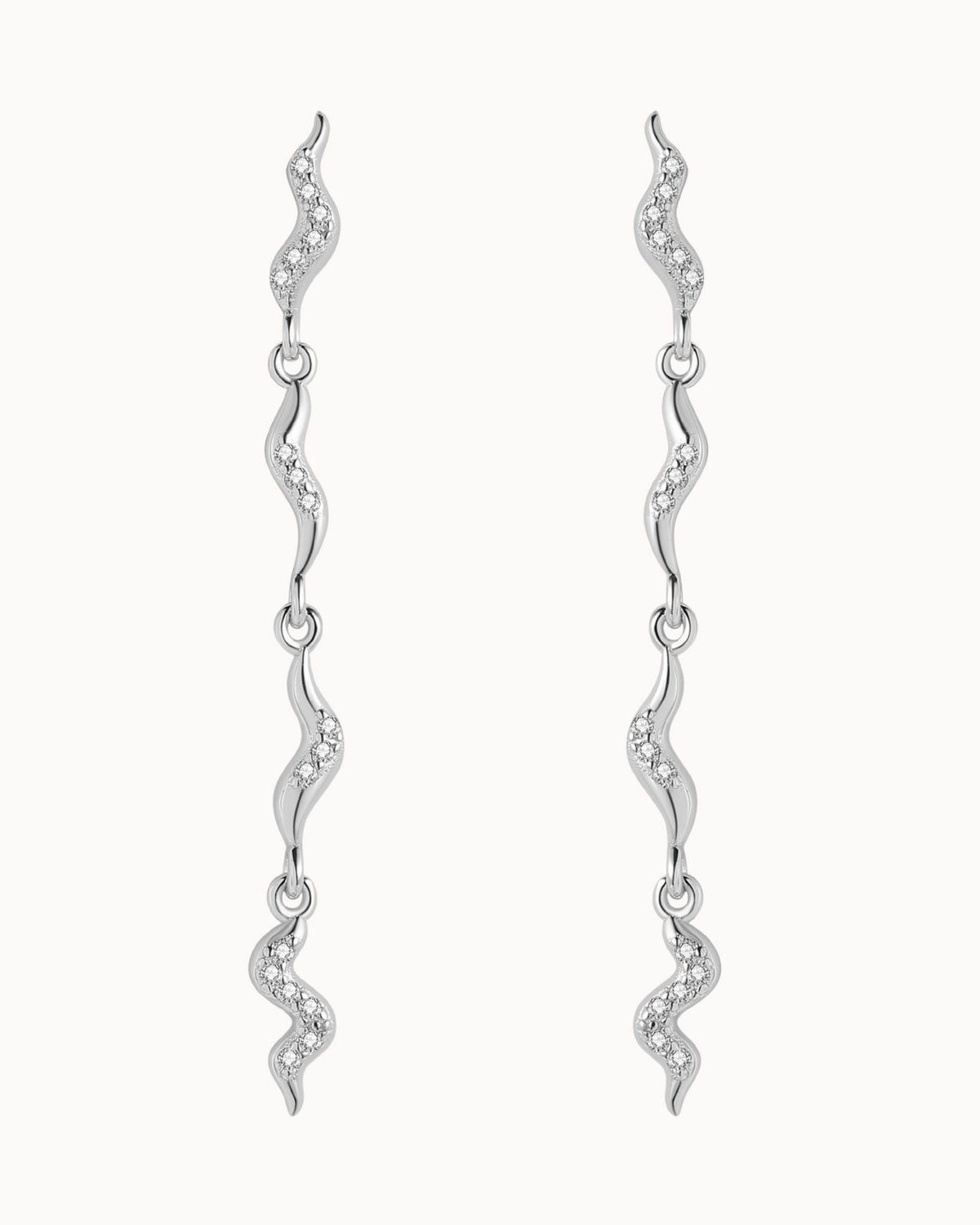 Chara Earrings i 925 sterlingsølv med fire vedhæng fyldt med zirkoner