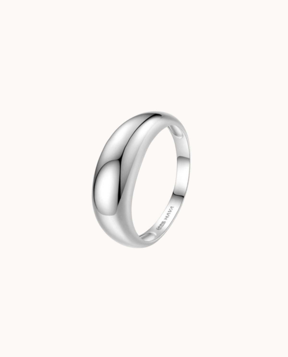 Ease Ring in 925 sterling silver – simple, classic dome ring