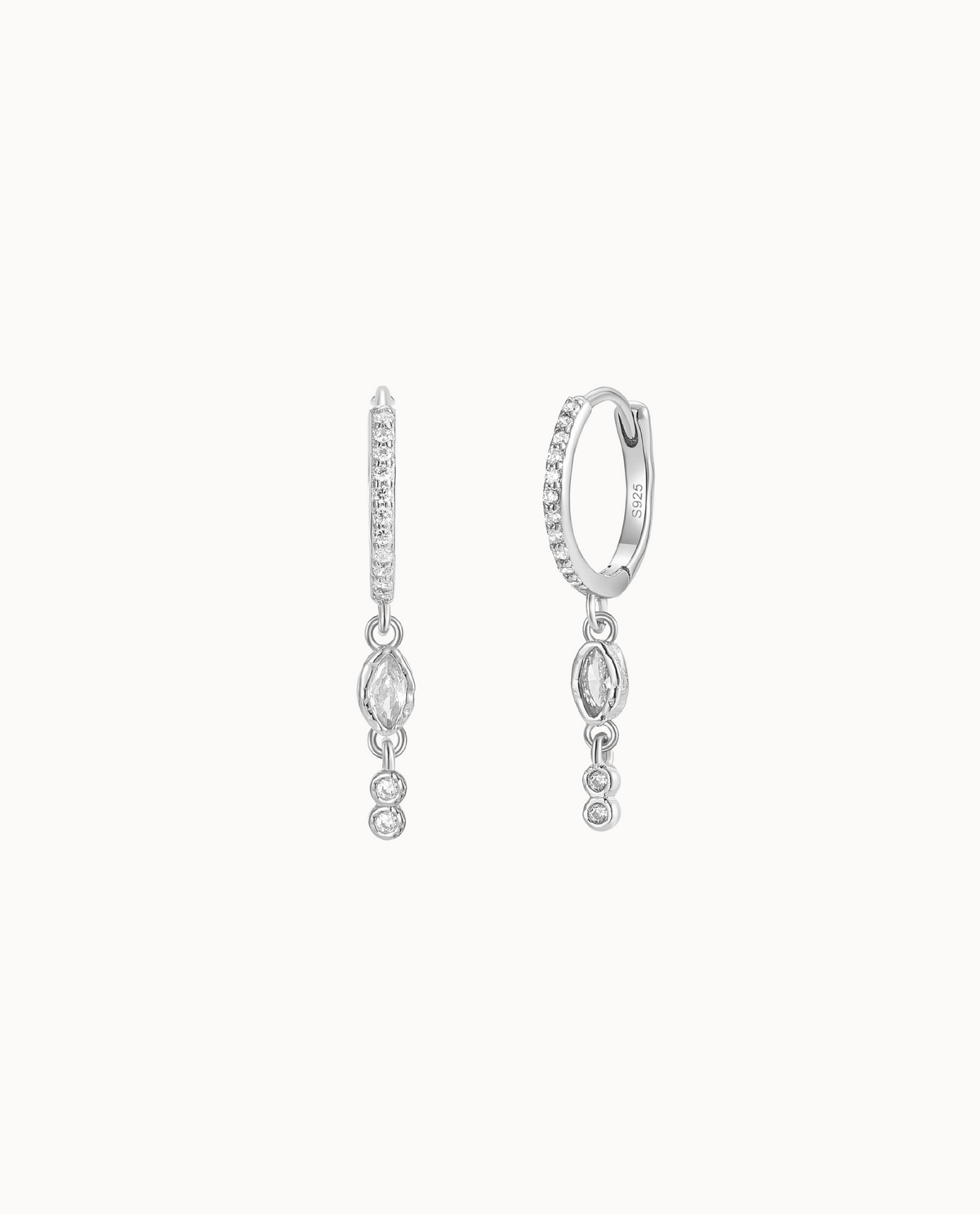 Hather creolen in 925 sterling zilver met druppelvormige details en heldere zirkonen