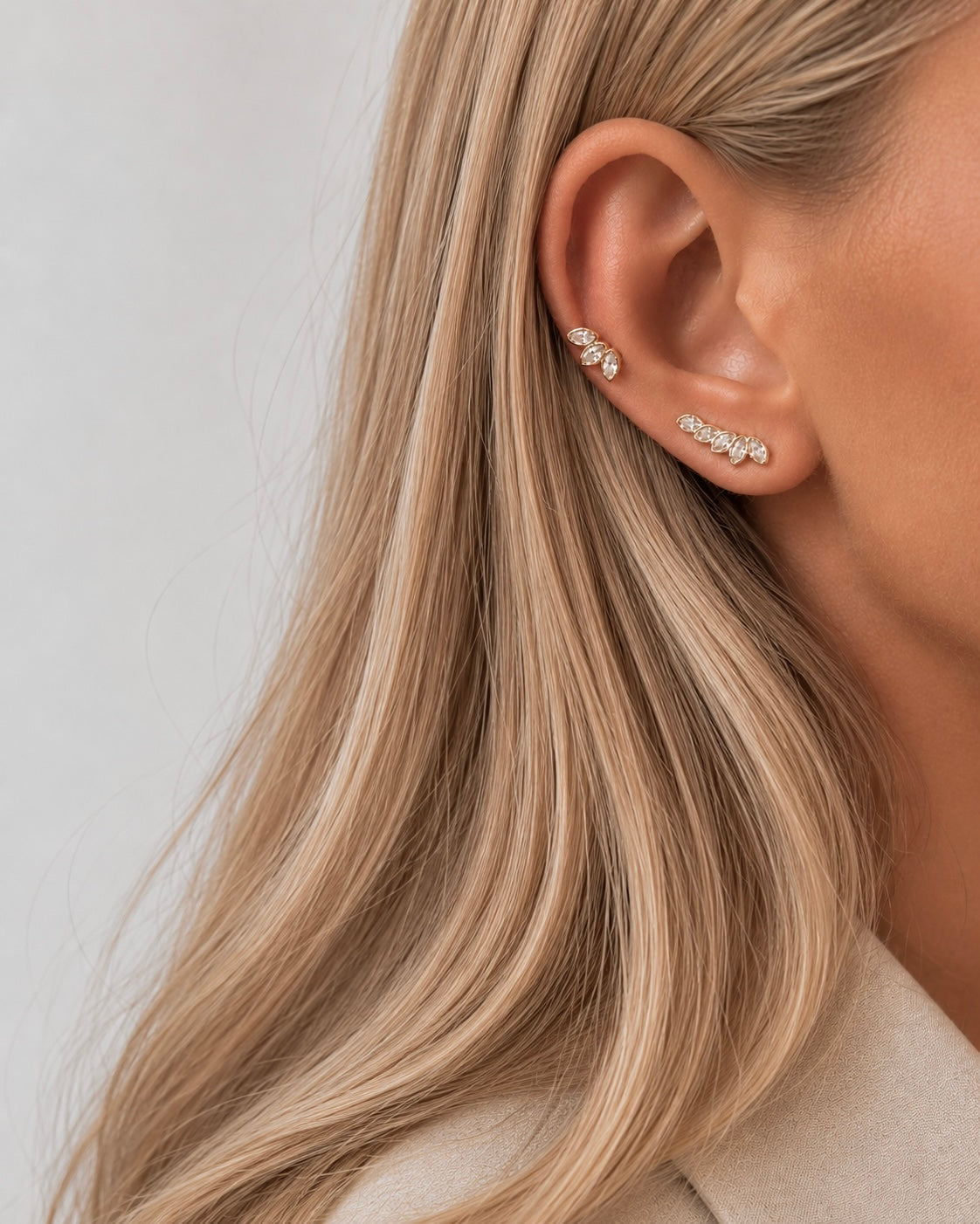 Hepa Petite oorknopjes en Hapi ear climber in verguld sterling zilver