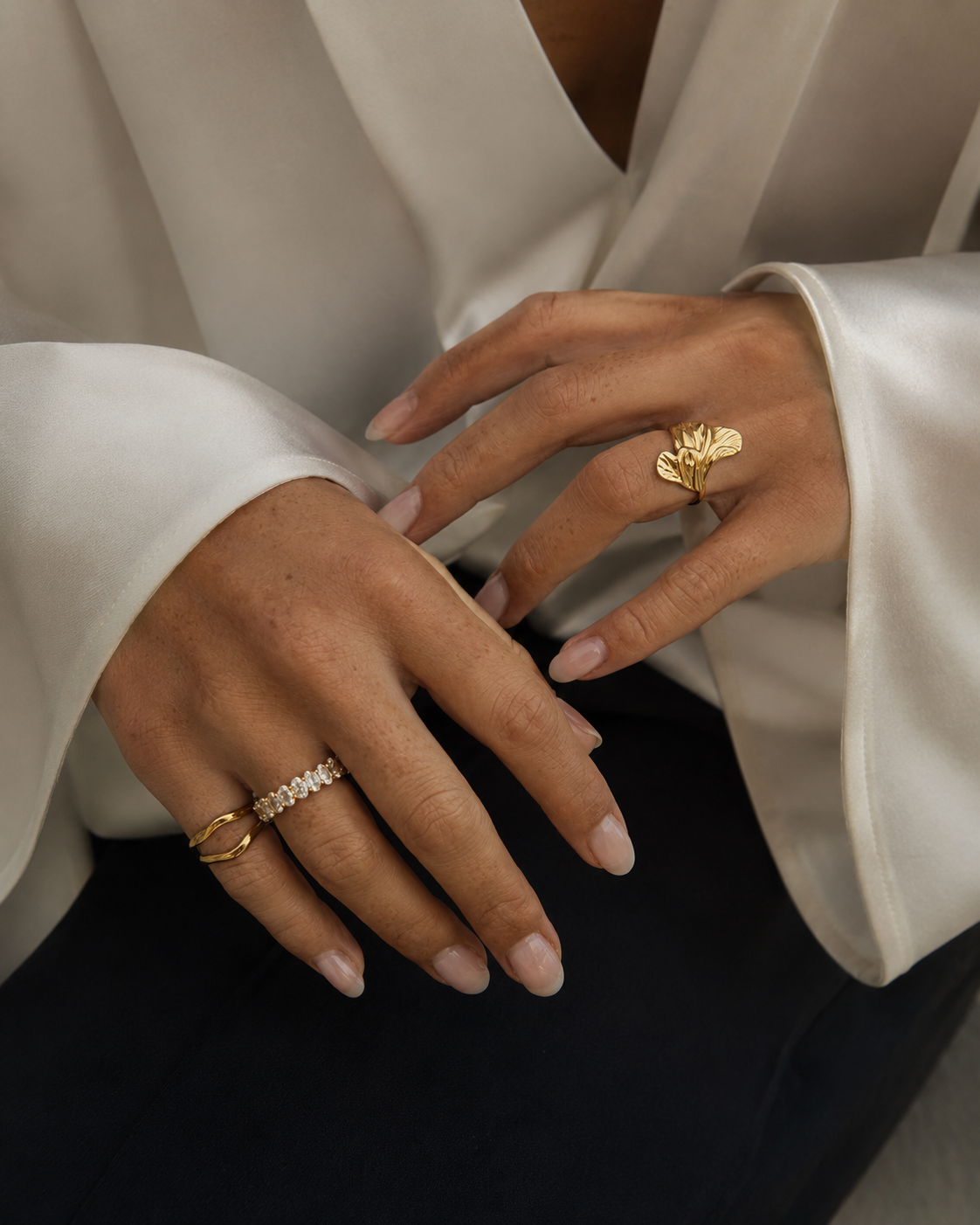 Forgyldt Leaf ring med skulpturelt blad-design