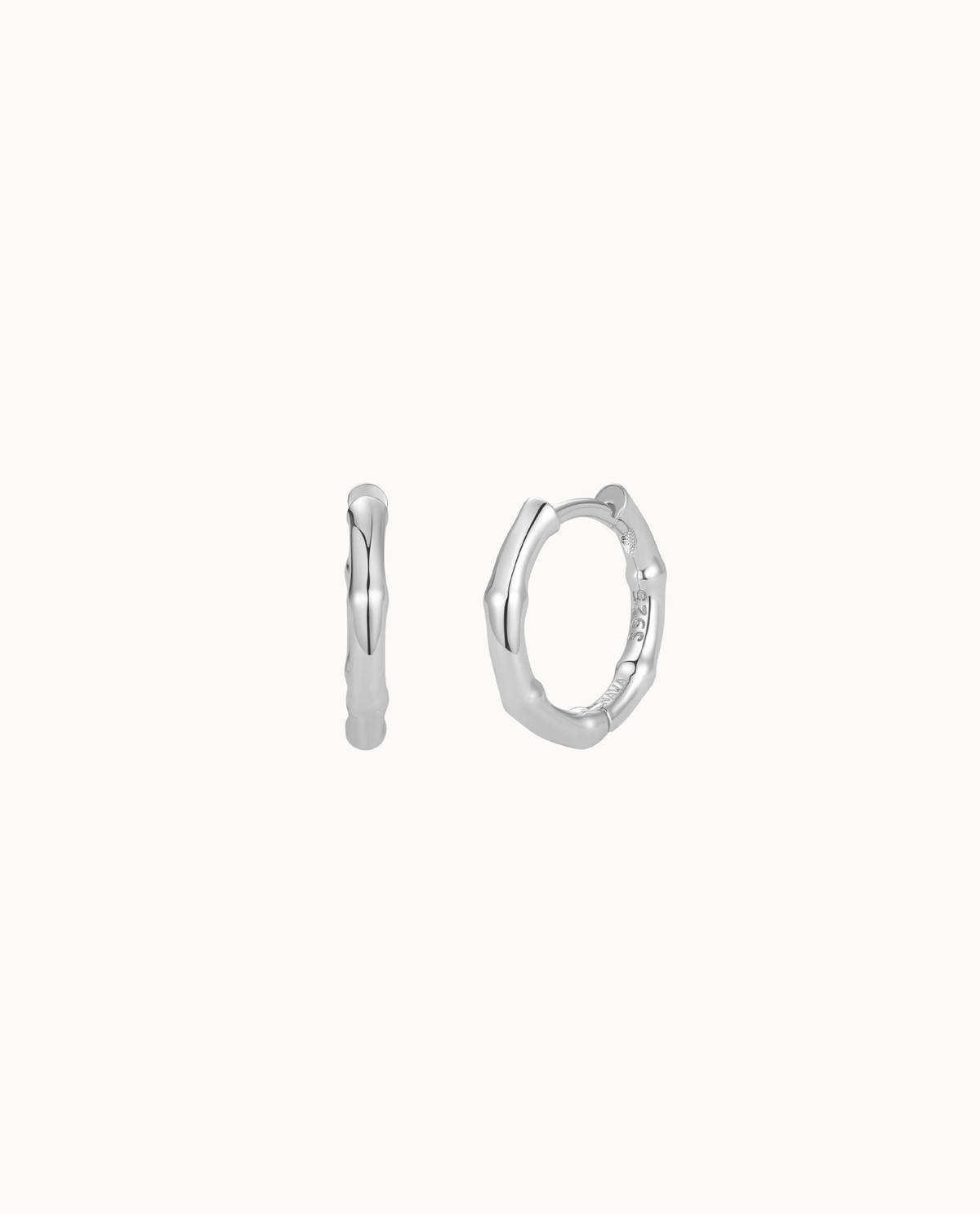 Mei Earrings S i 925 sterlingsølv – små creoler inspireret af bambus