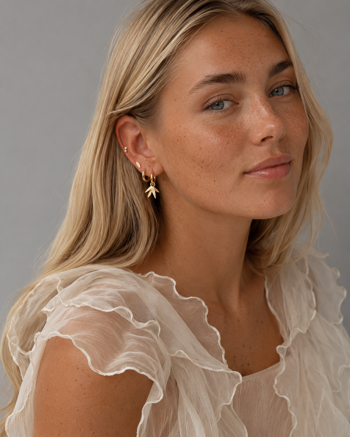 Meya creolen en Shi oorknopjes in verguld sterling zilver gecombineerd