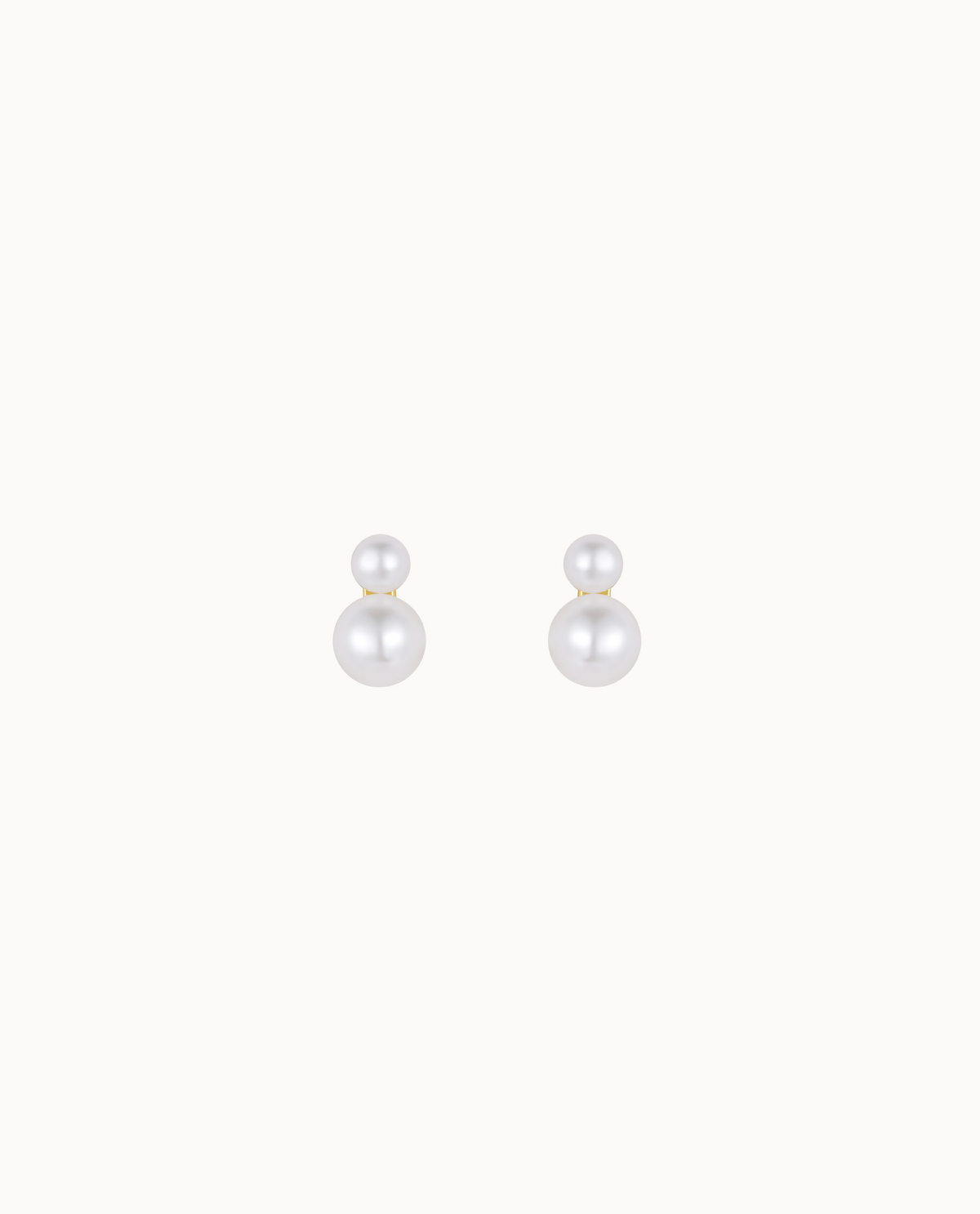 Nahla Petite Studs i 18K forgyldt sterlingsølv med to små perler