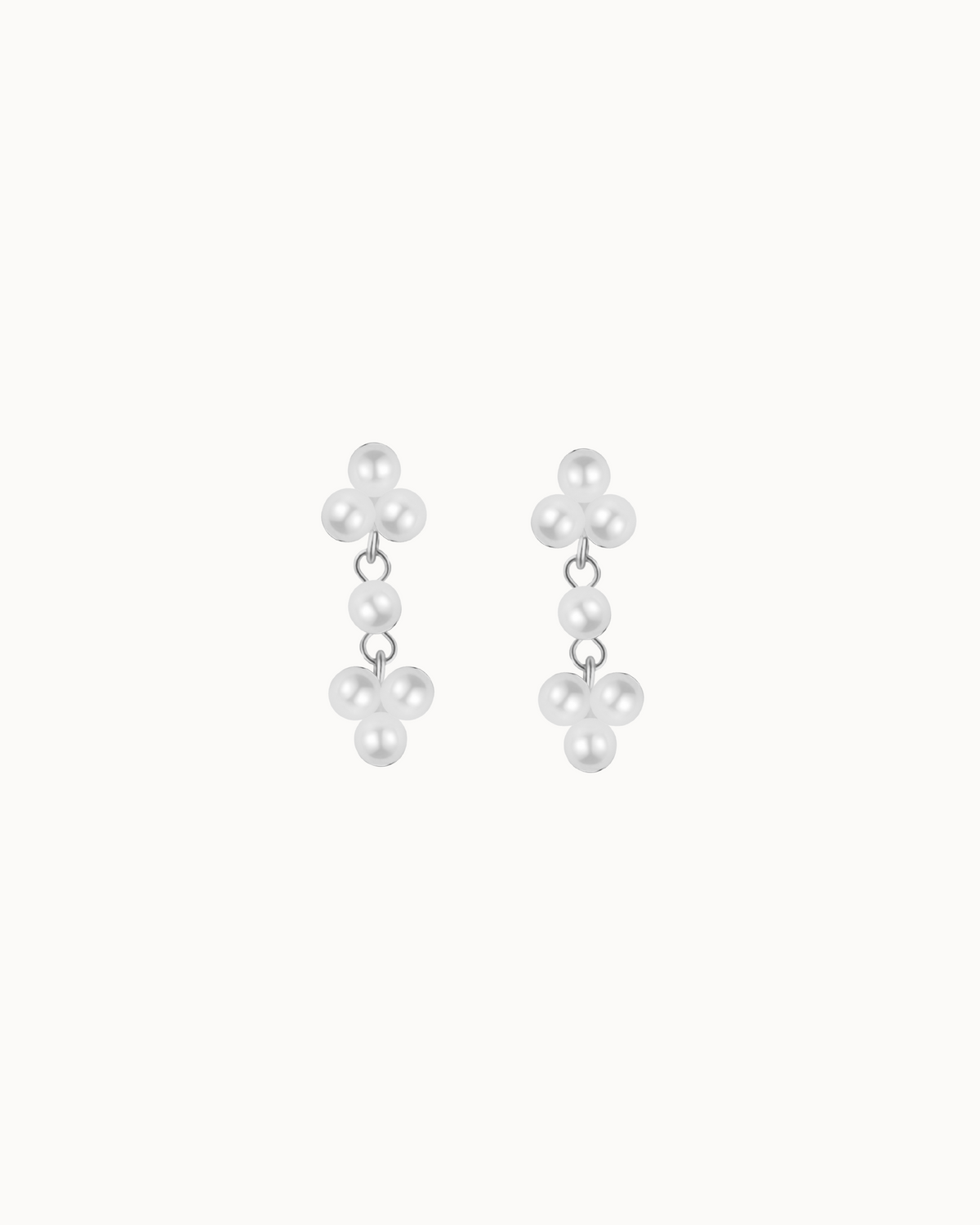 Nigella Earrings i 925 sterlingsølv med delikate skalperler