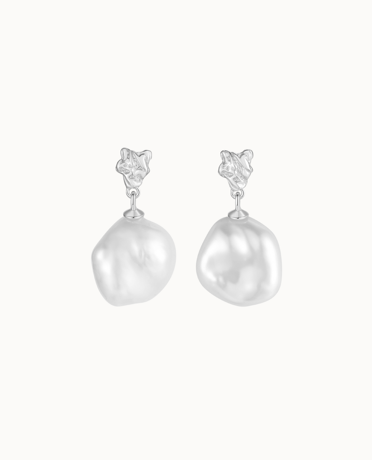 Nimue Earrings in 925 sterling silver with a baroque freshwater pearl