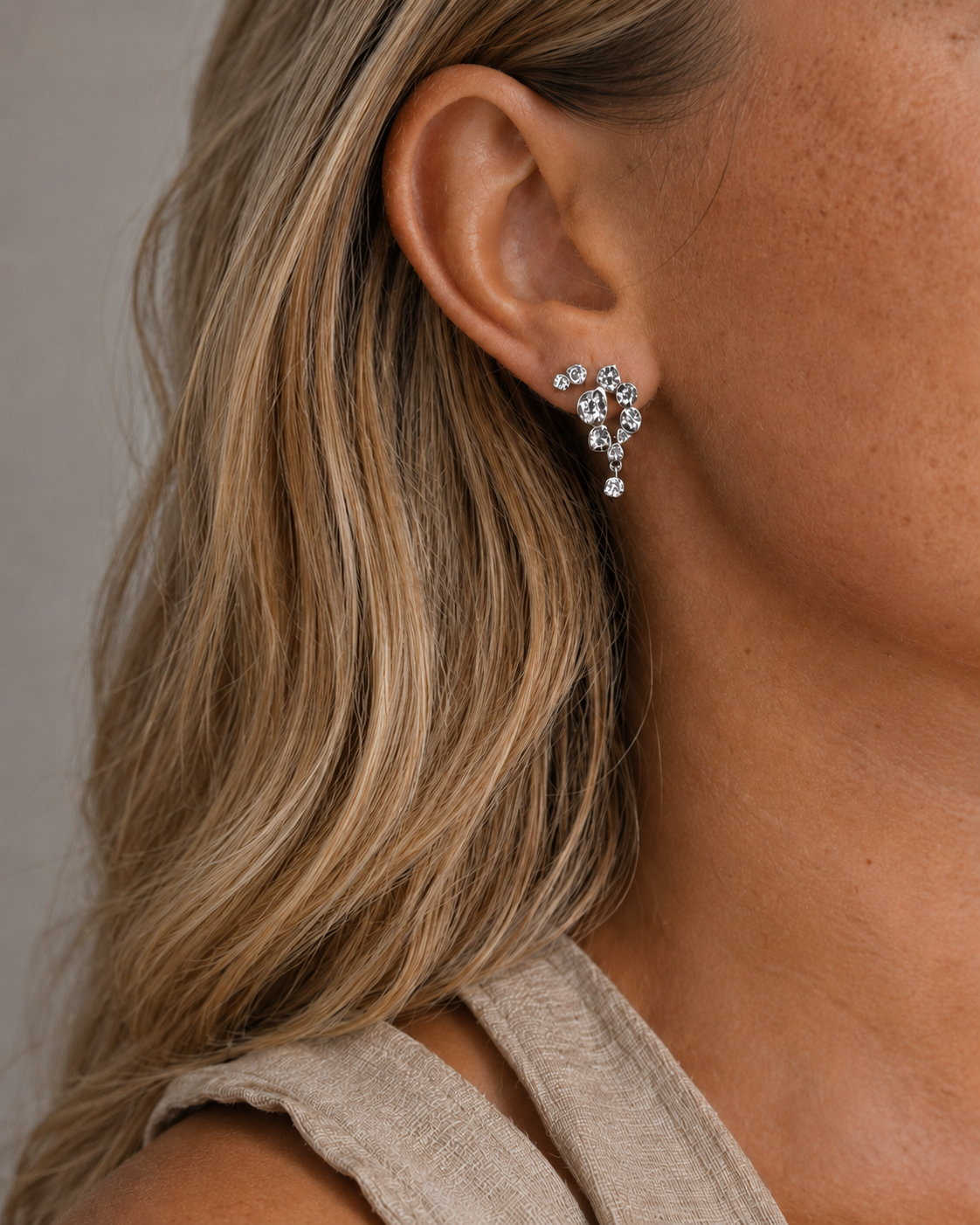 Nuvia oorknopjes in zilver met minimalistische look