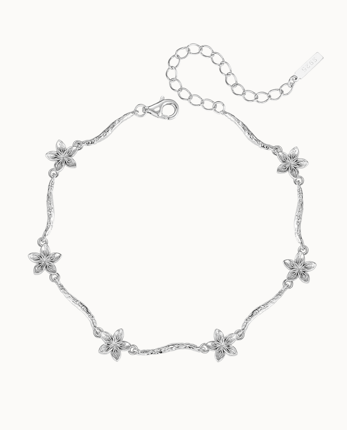 Oahu Bracelet aus 925er Sterlingsilber mit kleinen Blüten und welligen Gliedern
