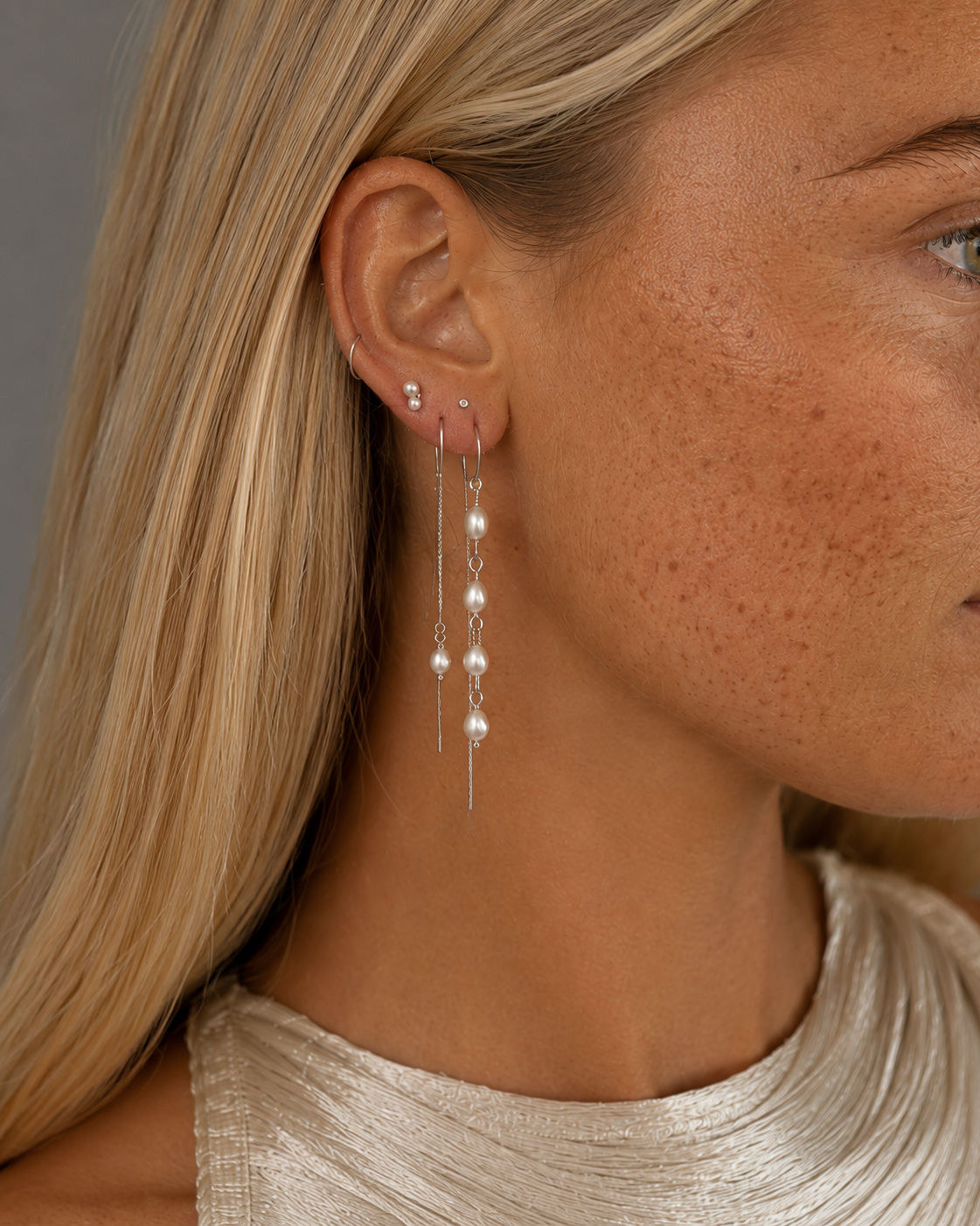 Petite Hoops in 925 sterling silver – small timeless hoops, 0.8 cm in diameter