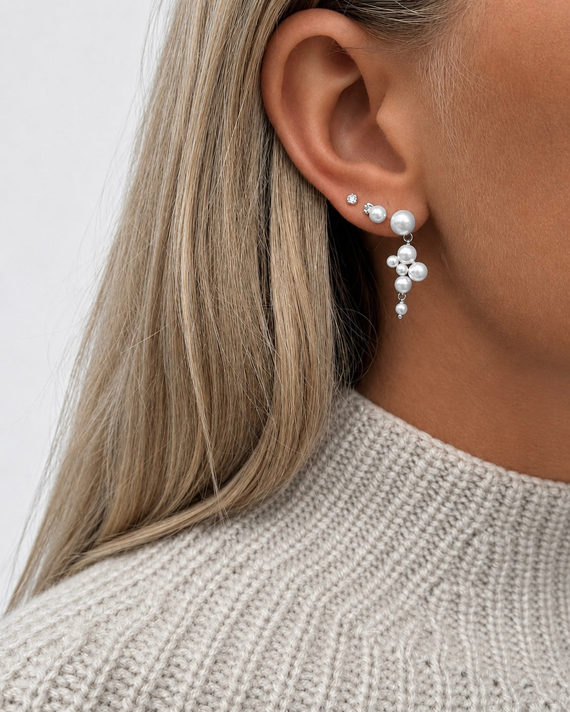Sabella earrings with pearls in different sizes in silver