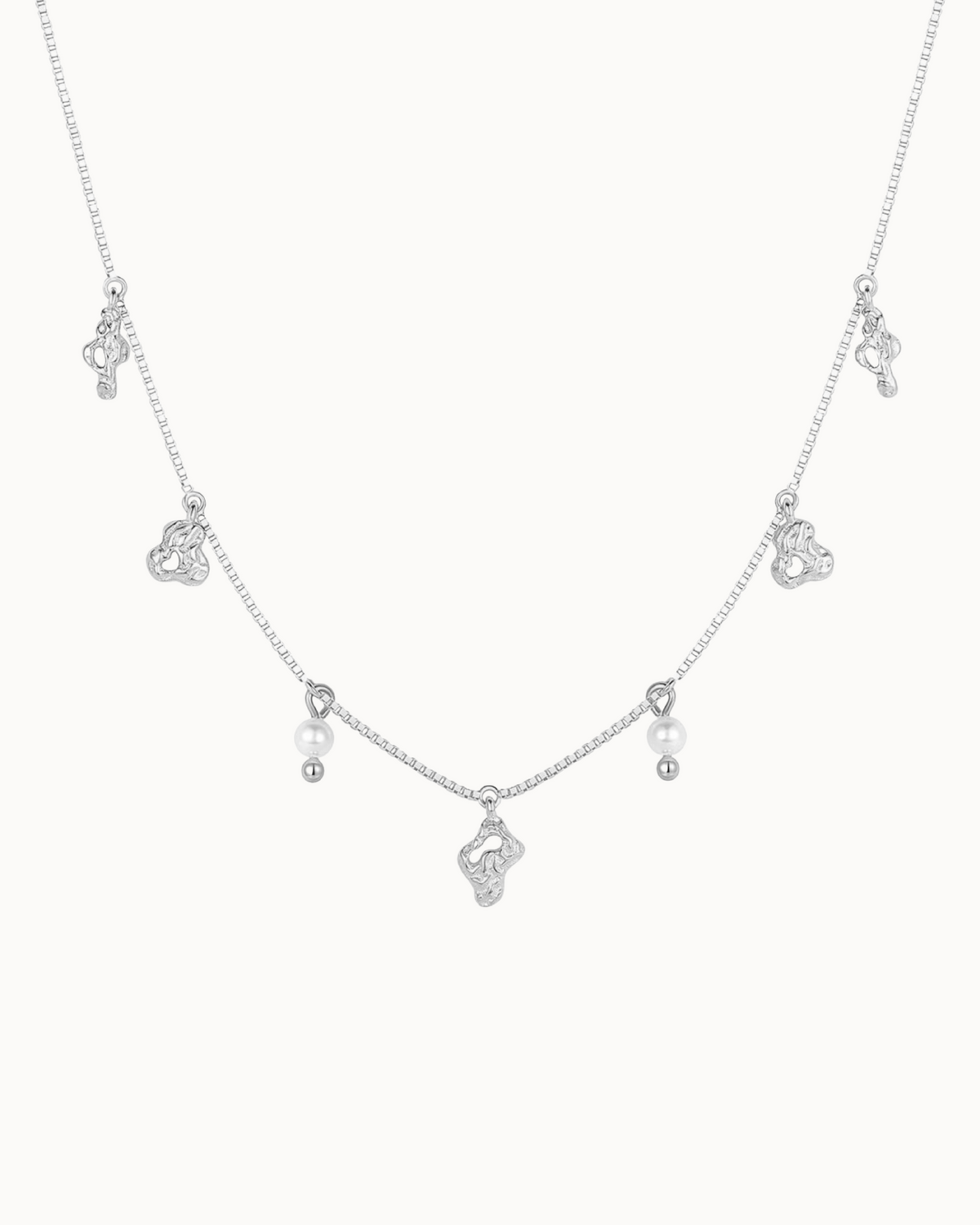 Sedna Necklace aus 925er Sterlingsilber mit Anhänger und kleinen Perlen