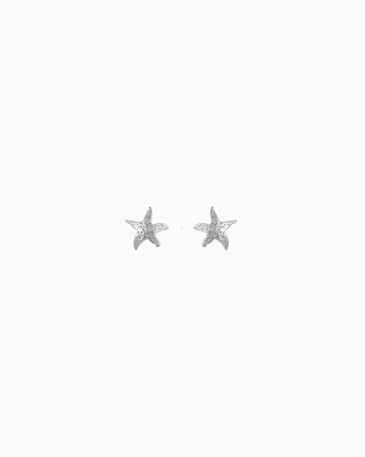 Tao Petite Studs aus 925er Sterlingsilber – kleine Ohrstecker in Form von Seesternen