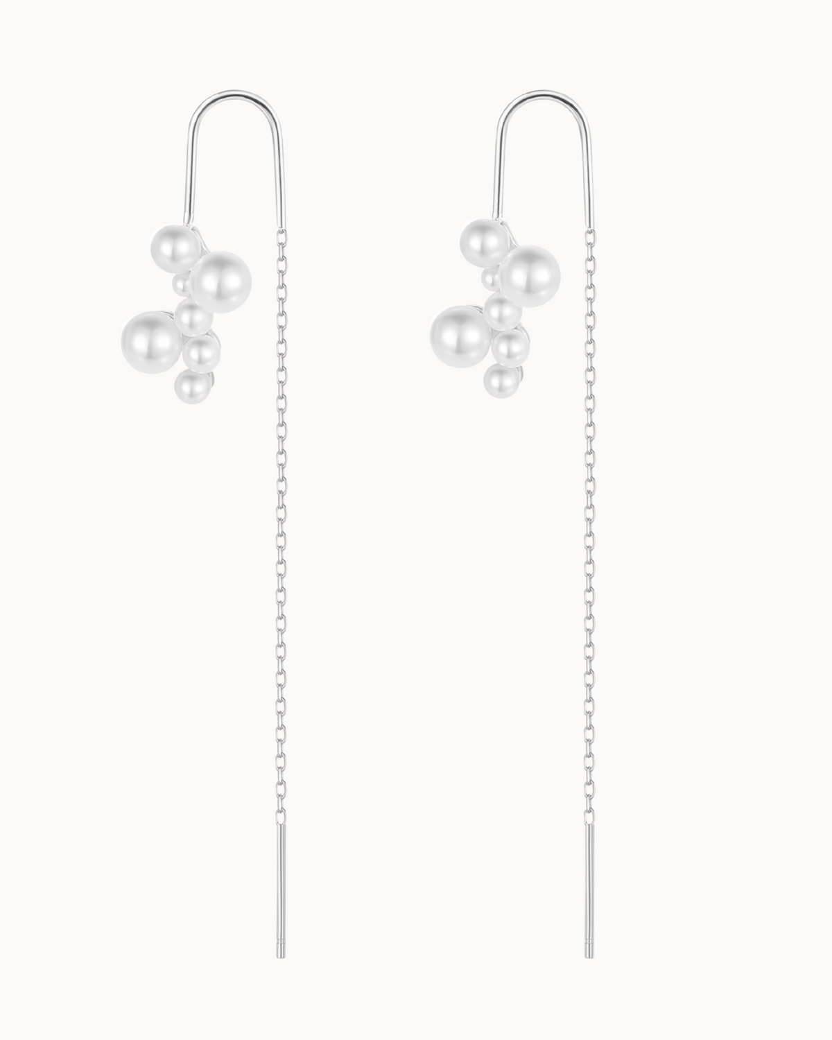 Varsha Earrings aus 925er Sterlingsilber – Ohrfaden mit feiner Perlentraube