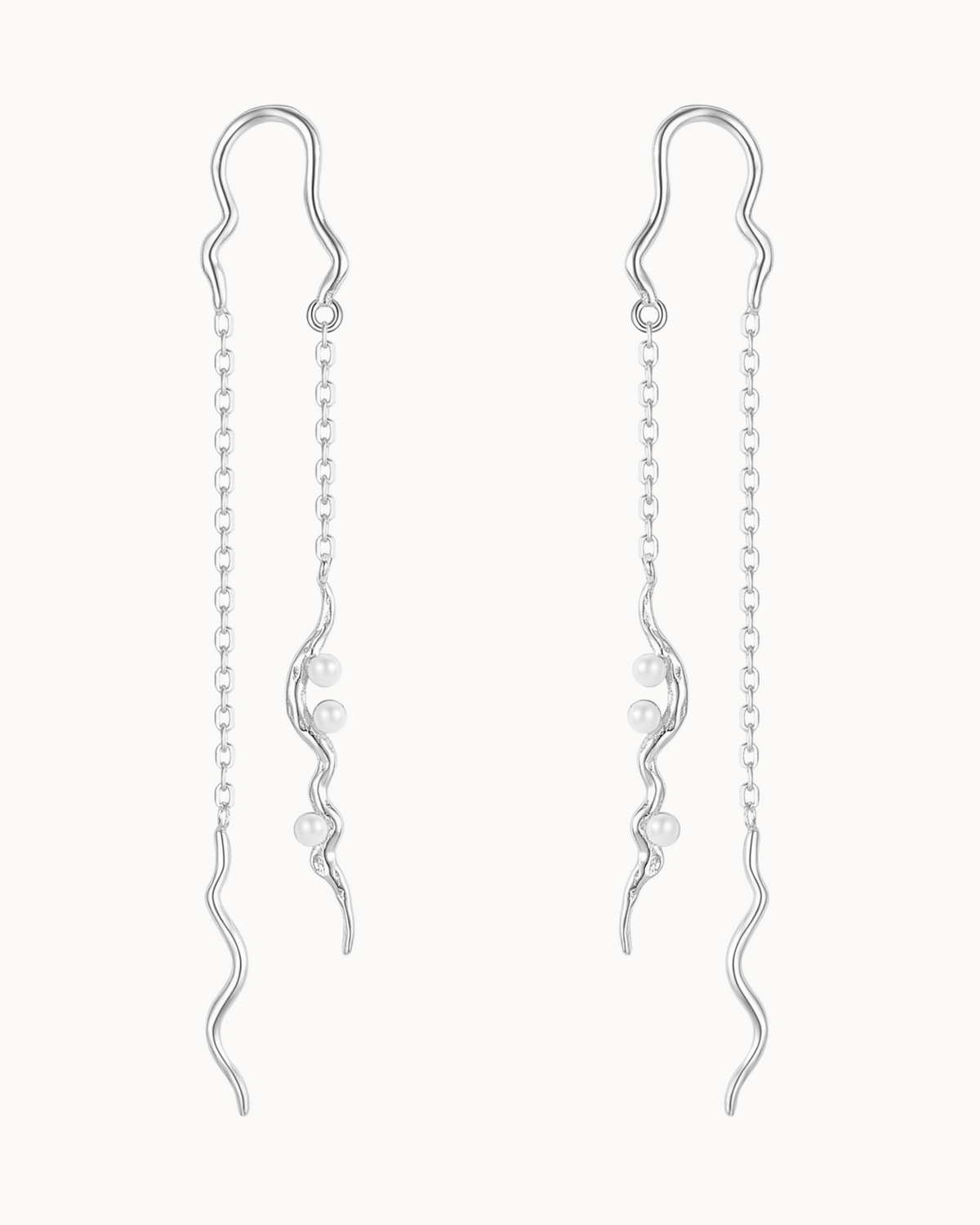 Velora Earrings i 925 sterlingsølv med lange kæder og små perler