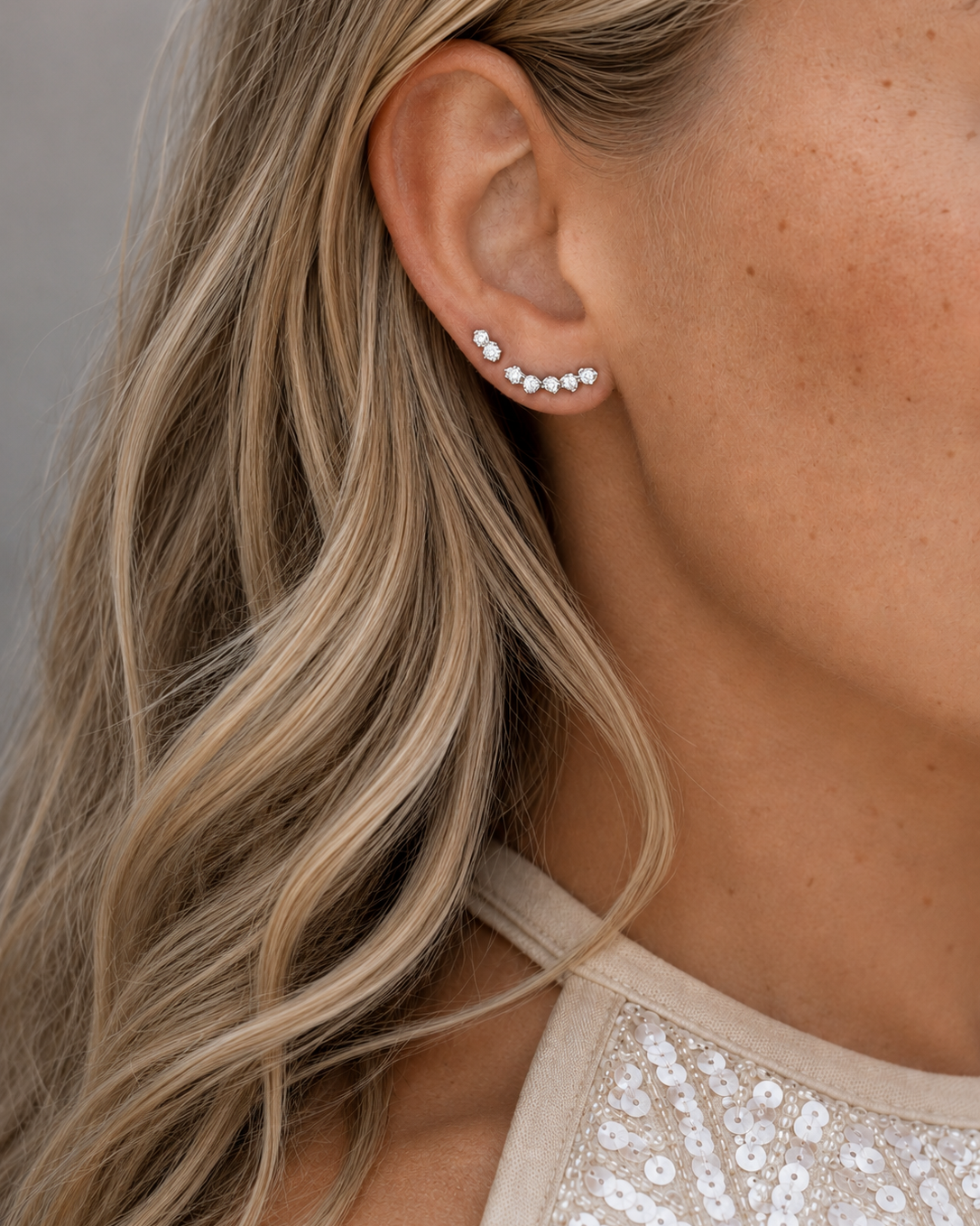 Aeris Earrings i sølv med elegant, moderne udtryk