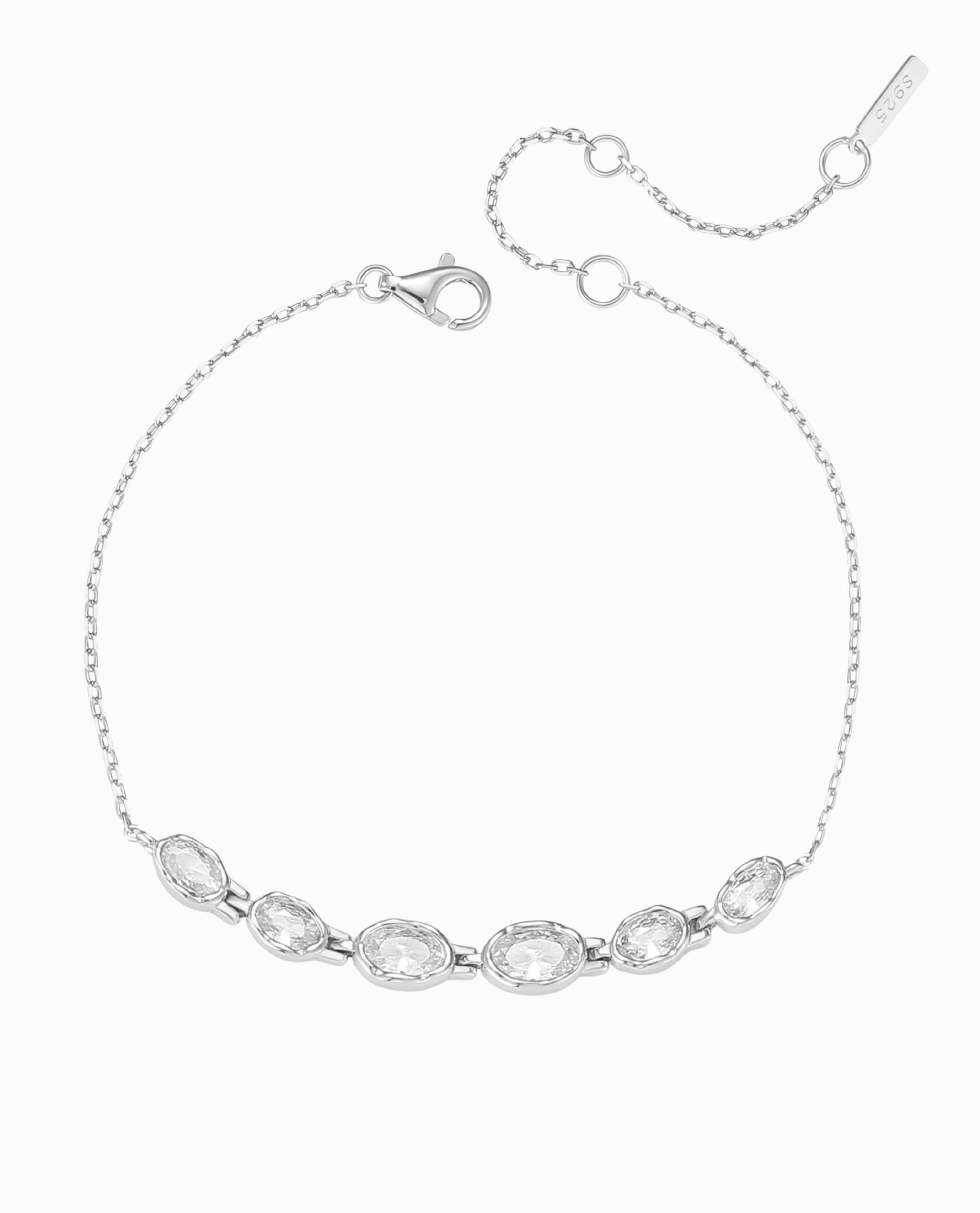 Akhen bracelet in 925 sterling silver with oval zirconia in organic setting