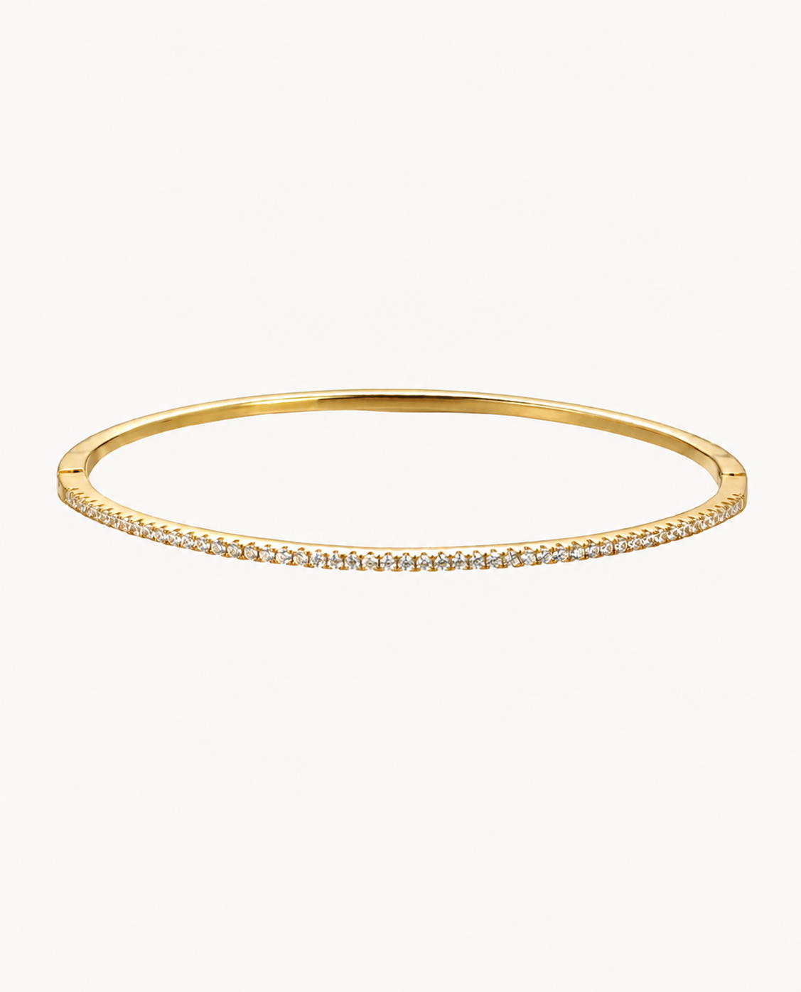 Alasia Bangle forgyldt – fast armbånd med en række klare zirkoner