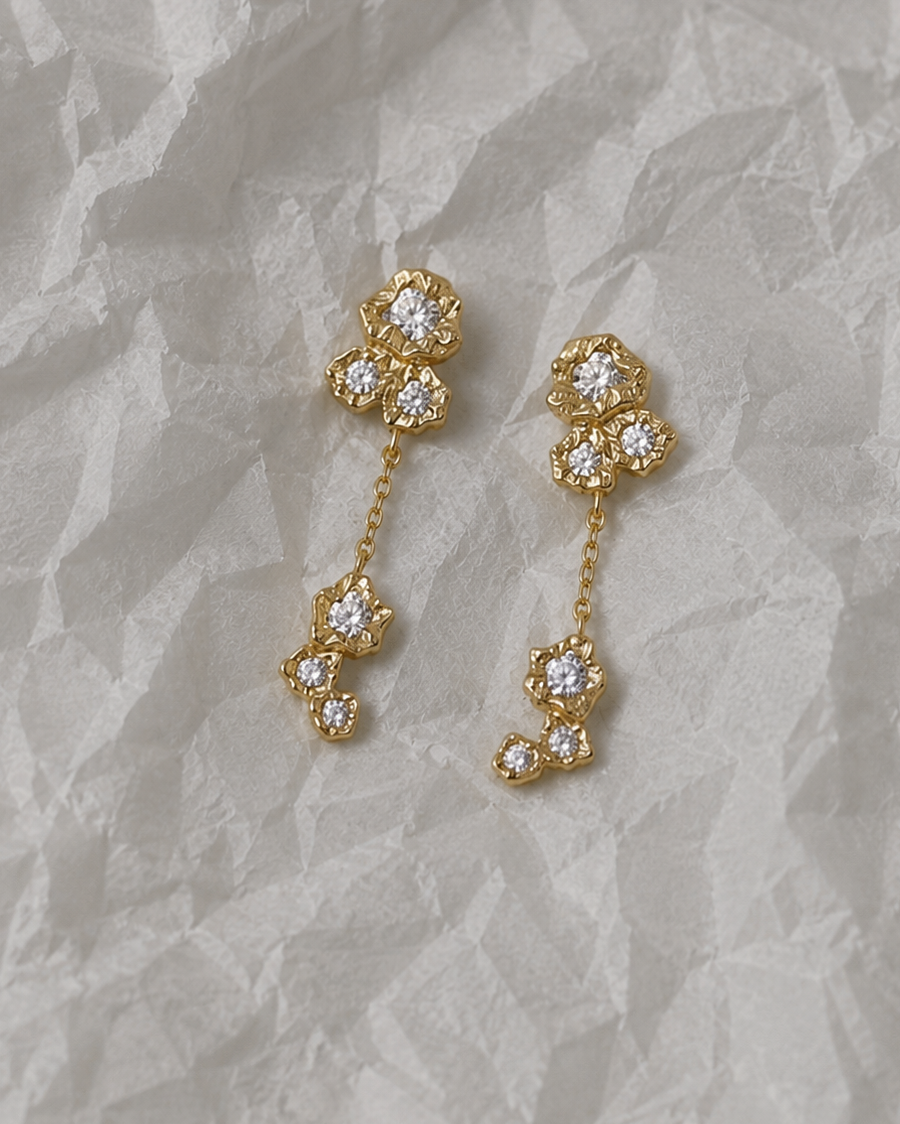 Elara Earrings in gold-plated silver with sparkling cubic zirconia