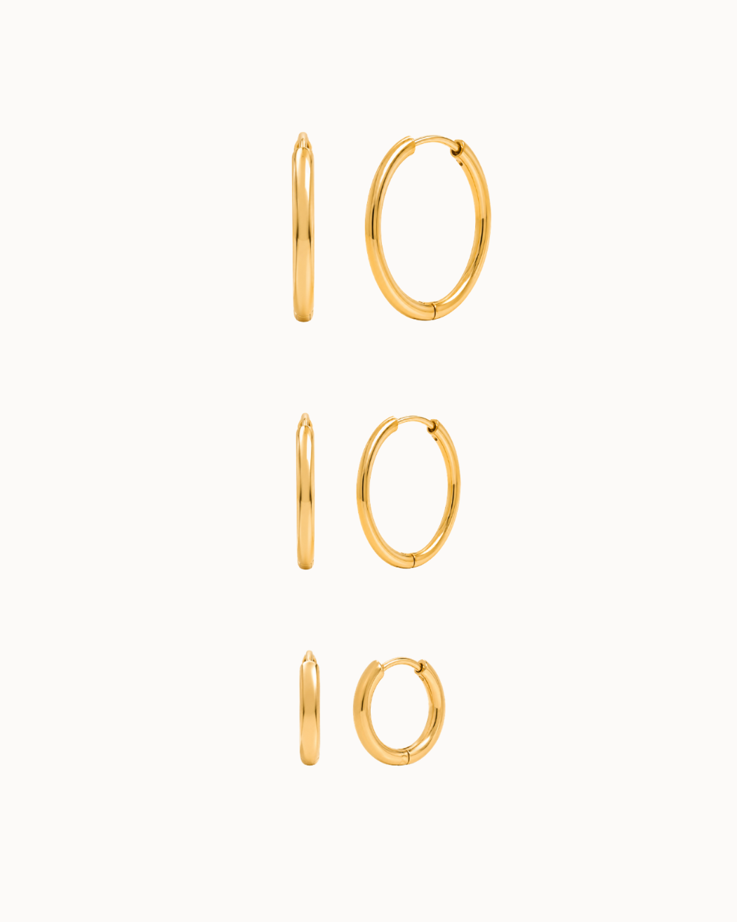 Essential Earrings Stack Set med tre par vandfaste guld hoops i 1,8, 1,4 og 1,2 cm