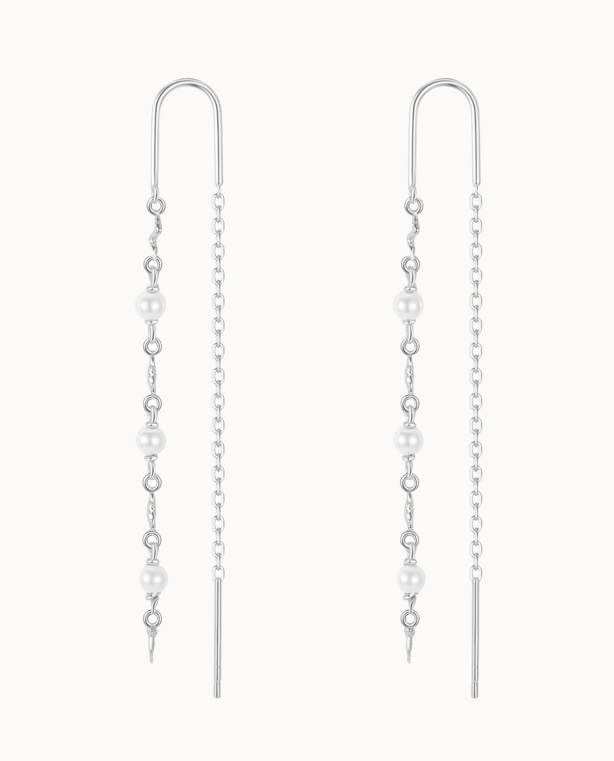 Mara Earrings – lange, schmale Ohrringe aus 925er Sterlingsilber mit kleinen Perlen