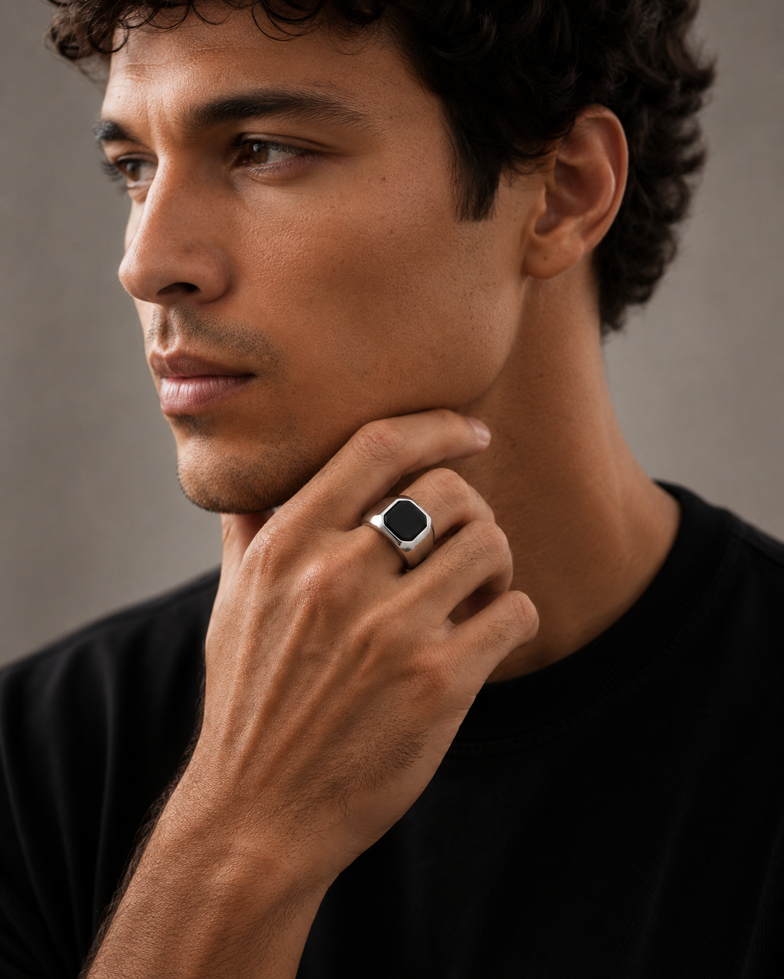Onyx Herren-Siegelring mit quadratischem schwarzem Onyx aus silberfarbenem Edelstahl
