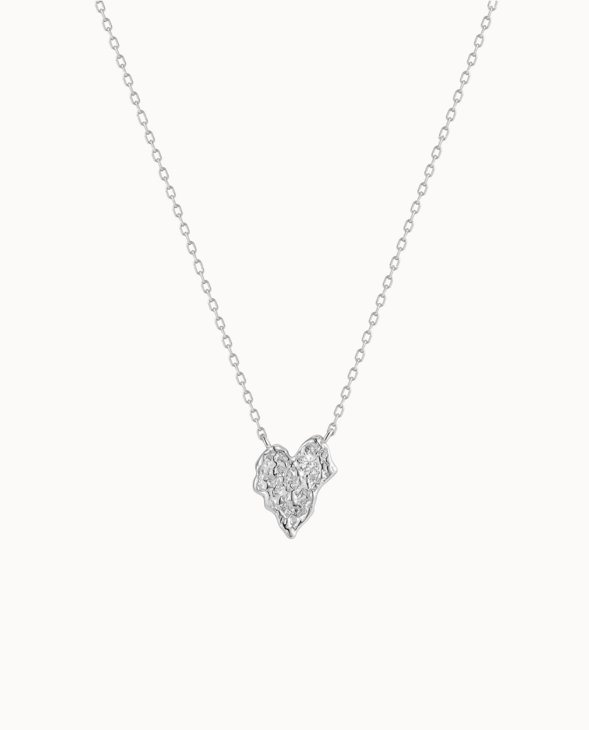 Palila Necklace i 925 sterlingsølv med hjerteformet vedhæng og rå overflade