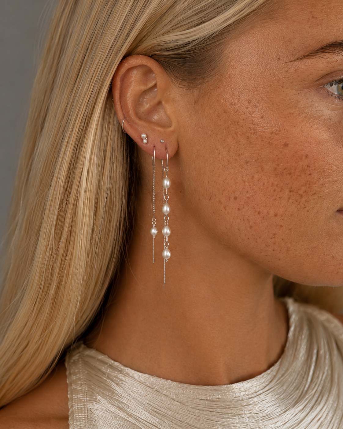 Petite Hoops in 925 sterling silver – small timeless hoops, 0.8 cm in diameter