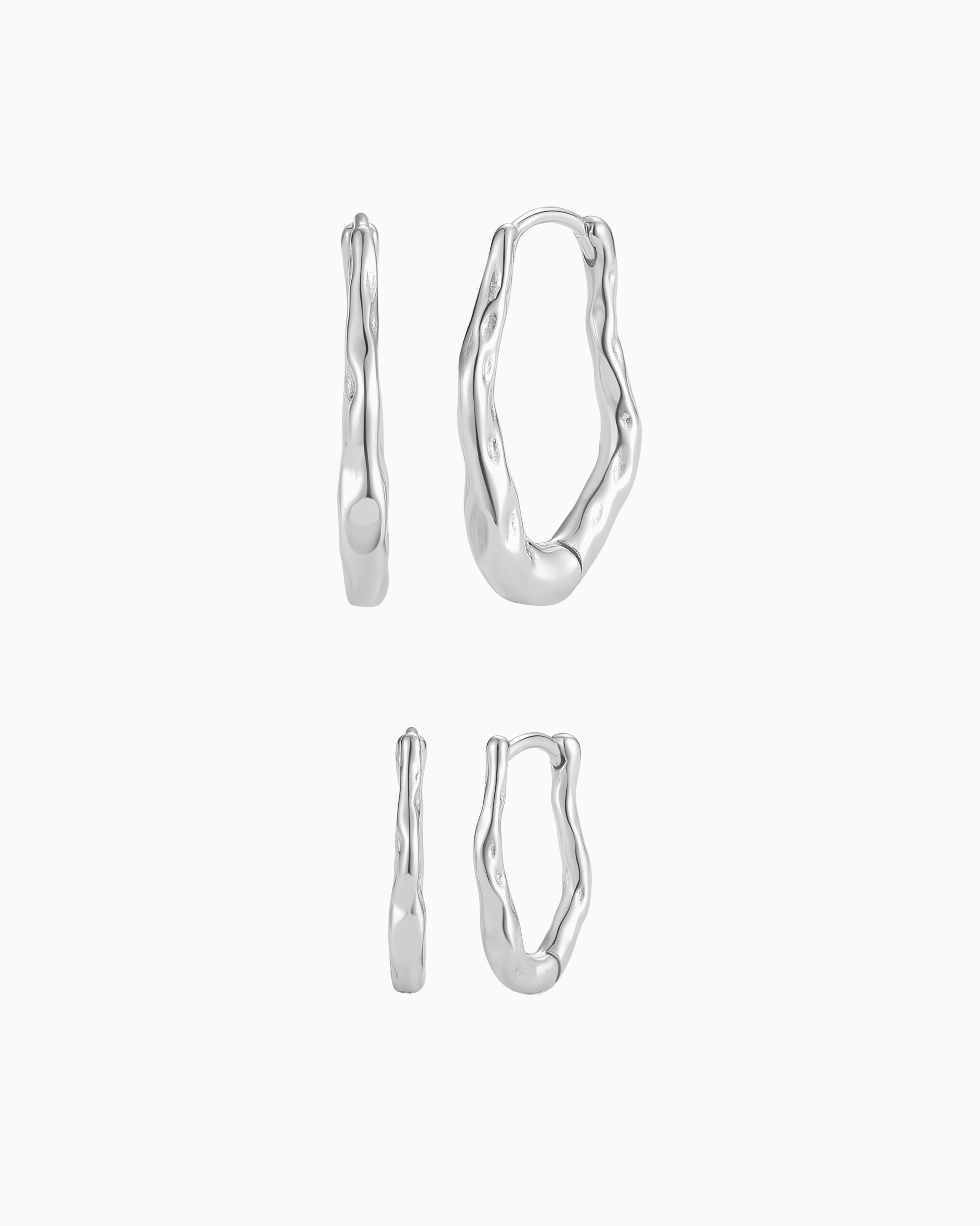 Nerea Earrings Stack Set i sølv – to par øreringe i forskellige størrelser