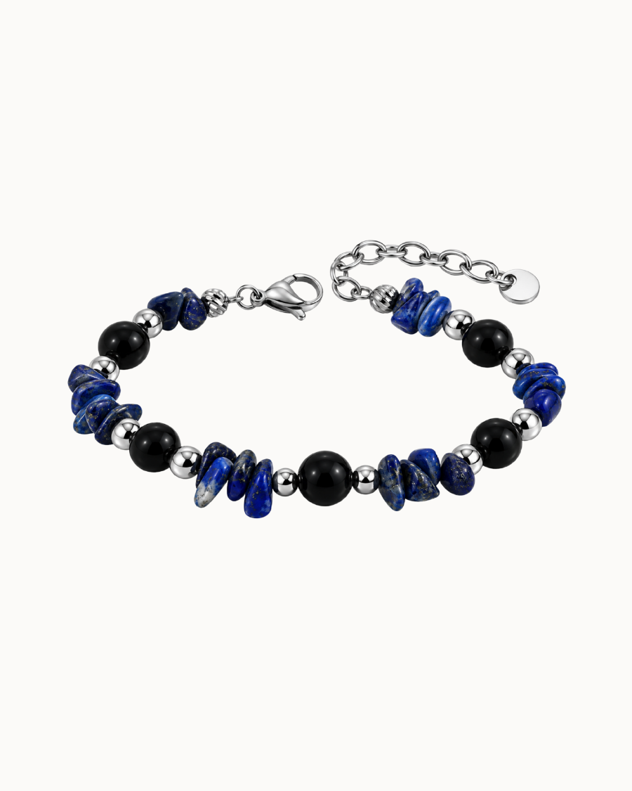 Stone Herrenarmband mit blauen Steinchips, schwarzen Steinperlen und silberfarbenen Details