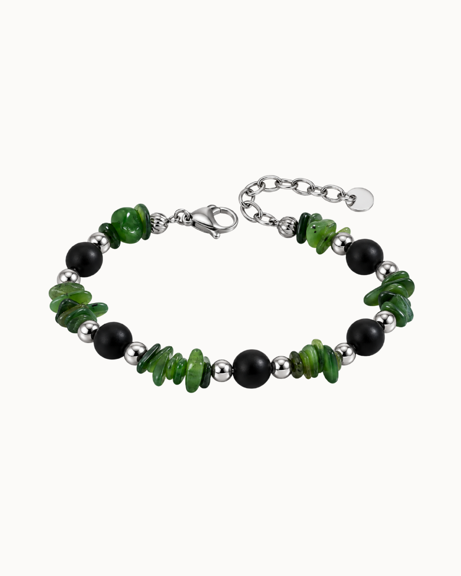 Stone Herrenarmband mit grünen Steinchips, schwarzen Steinperlen und silberfarbenen Details