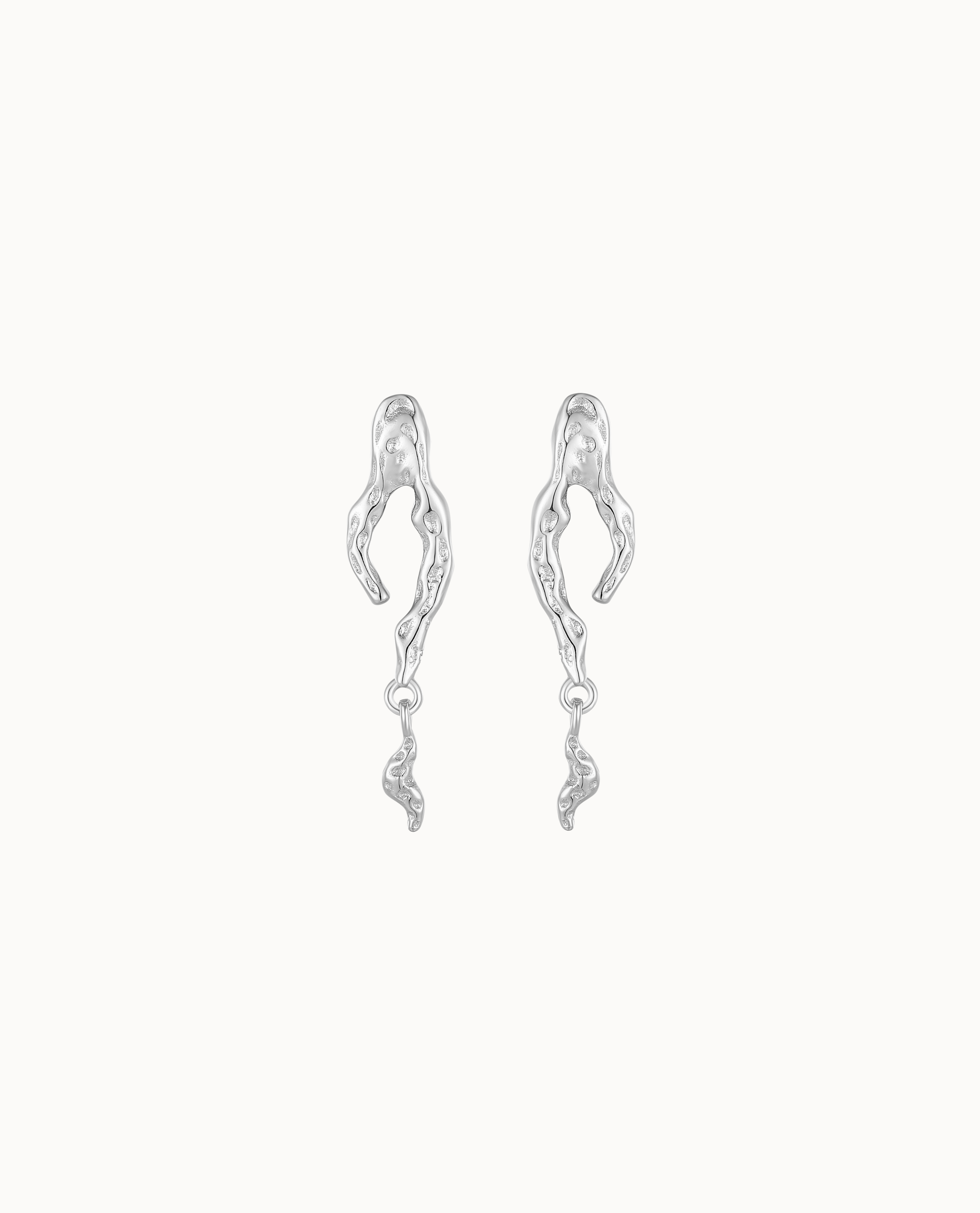 Syrena Ohrringe aus 925er Sterlingsilber mit welliger, zweigliedriger Form