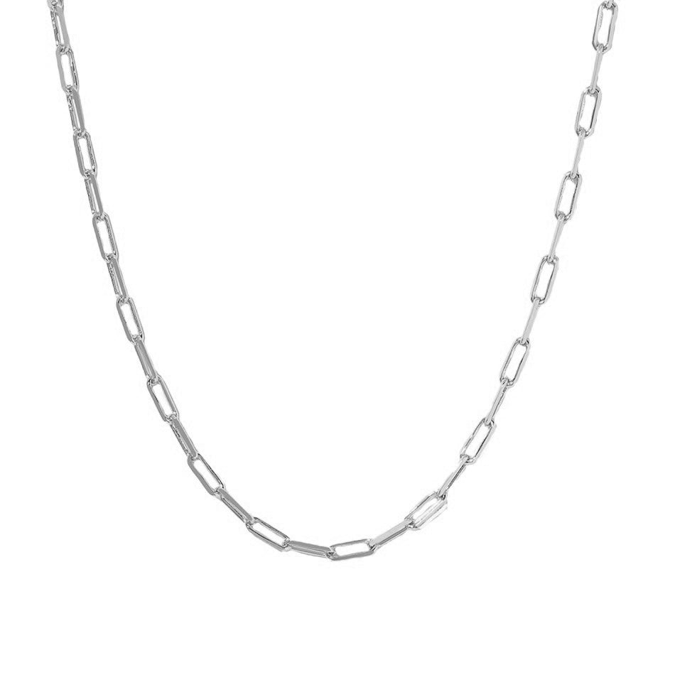 Cure Necklace is a timeless and cool necklace connected by small links. The necklace is a choker and creates a beautiful and raw look. It's easy to style alone but can also be styled with other longer chains. 